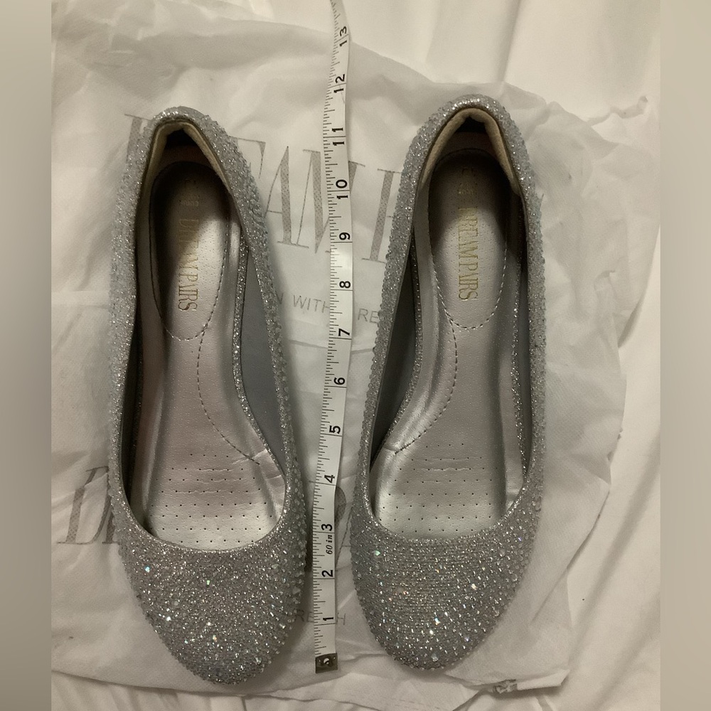 Dream Pairs Silver Rhinestone Flats size 10